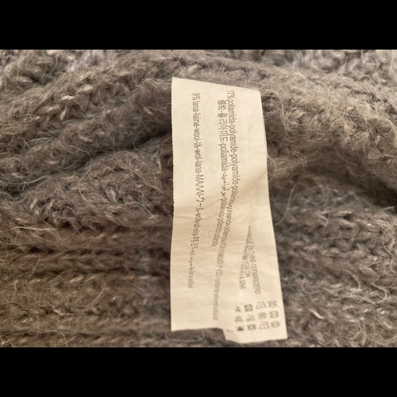 Over-Sized Heavy Cable Knit Lounge Cardigan - Picture 2 of 7